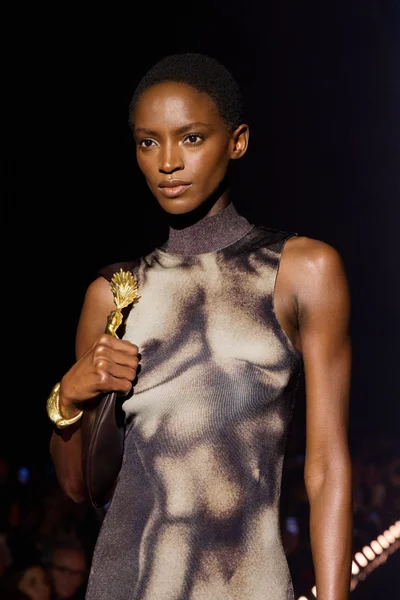 Look 53